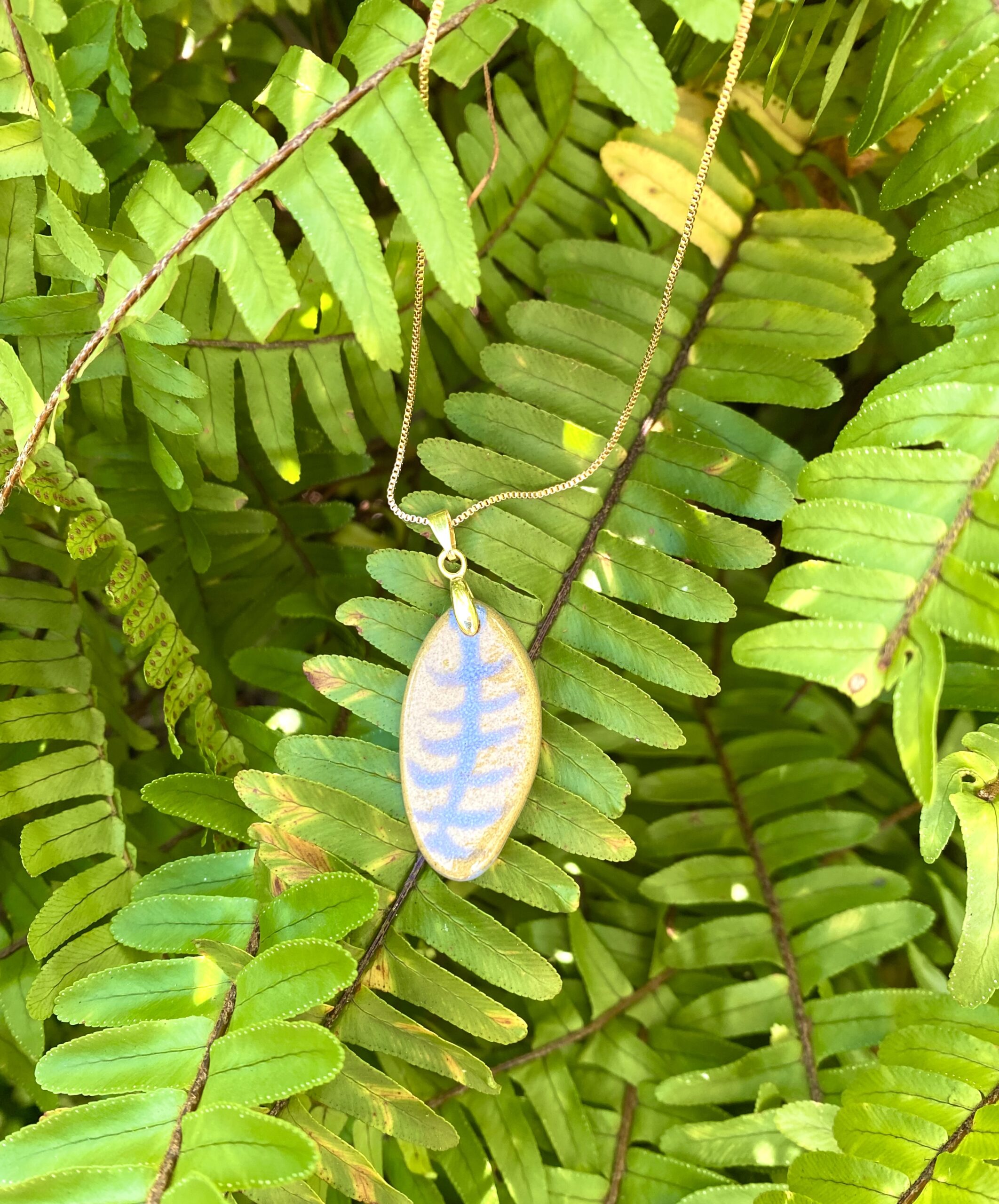 Colar Mini Folha Azul